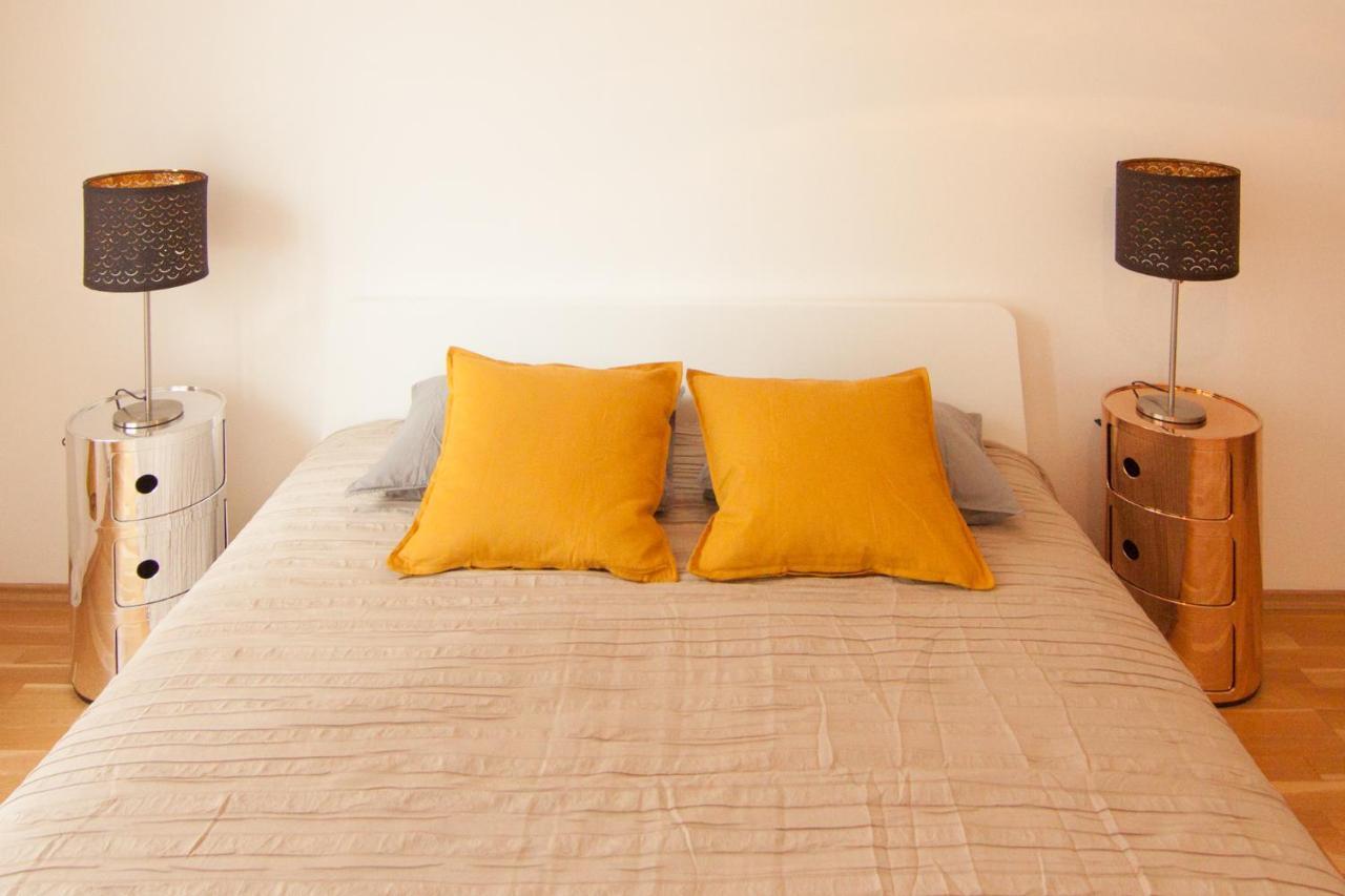 Apollo Apartment - Key-Box - Free Parking Братислава Екстер'єр фото