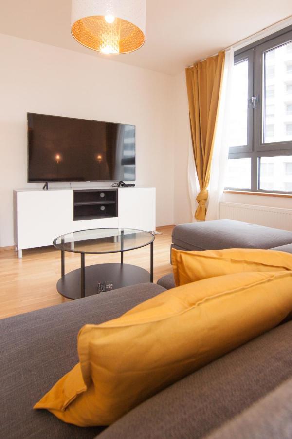 Apollo Apartment - Key-Box - Free Parking Братислава Екстер'єр фото