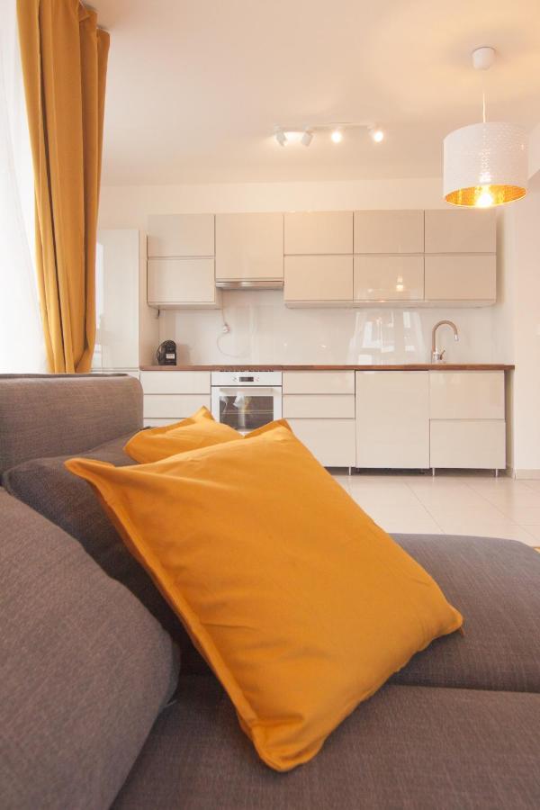 Apollo Apartment - Key-Box - Free Parking Братислава Екстер'єр фото
